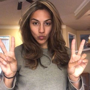 Meet your Posher, Desiree